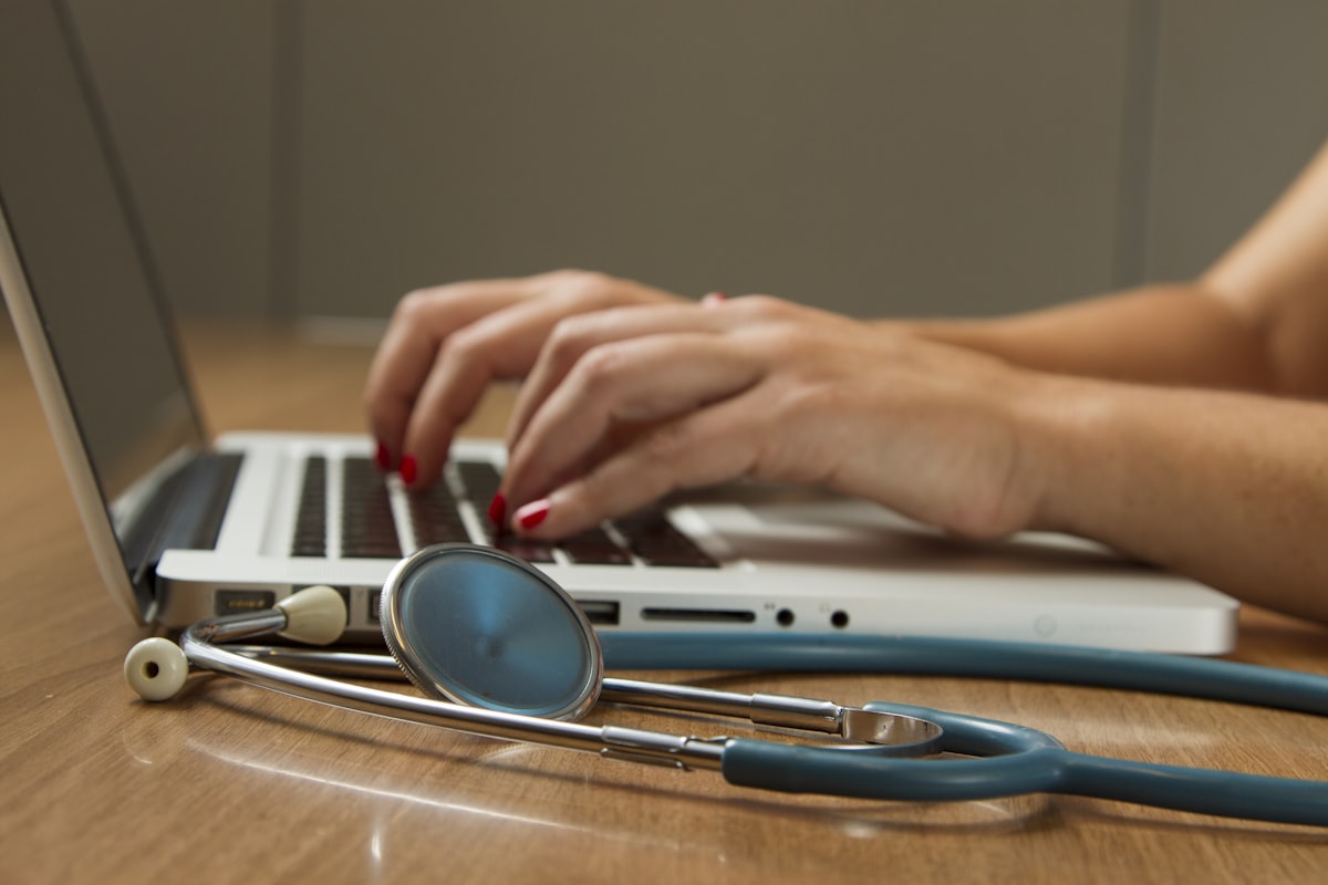 Acompañamiento médico humano